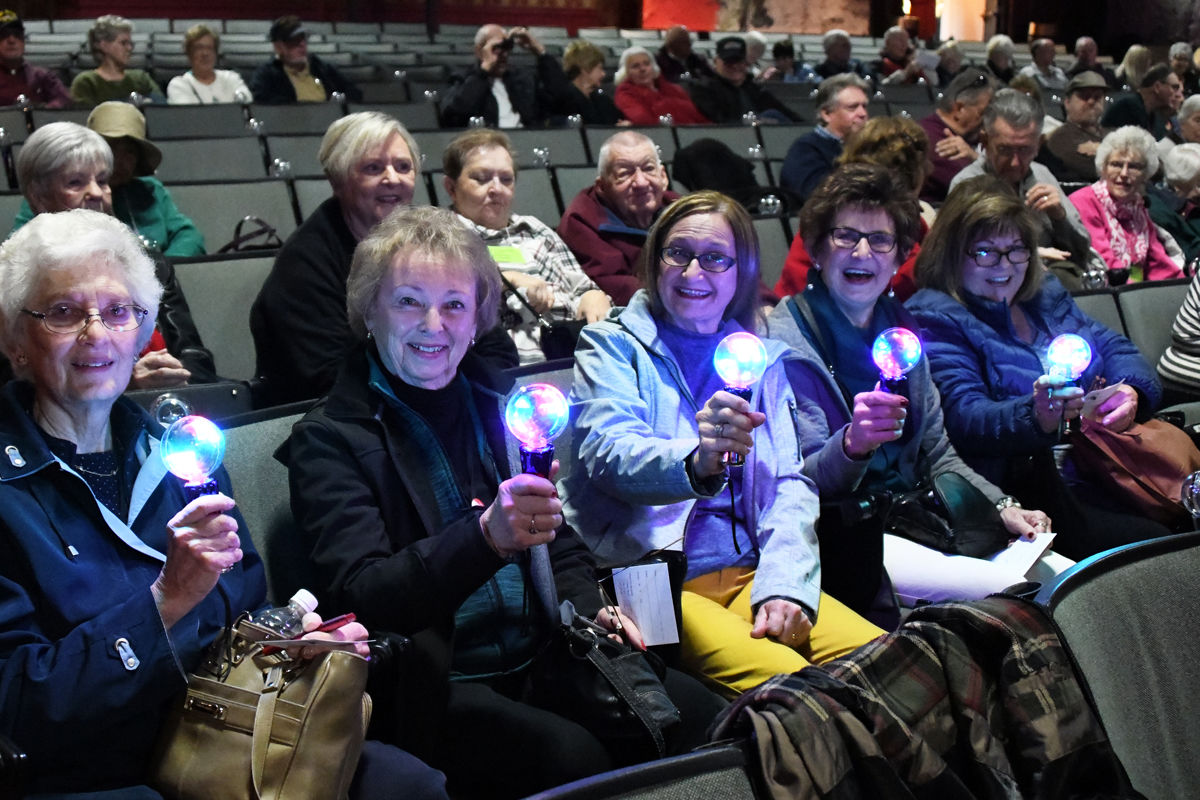 074 Marilyn Baker, Jani Pickrel, Marlene Rickert, Madonna Mohnsen and Shirley Liebig at the Yakov show.jpg